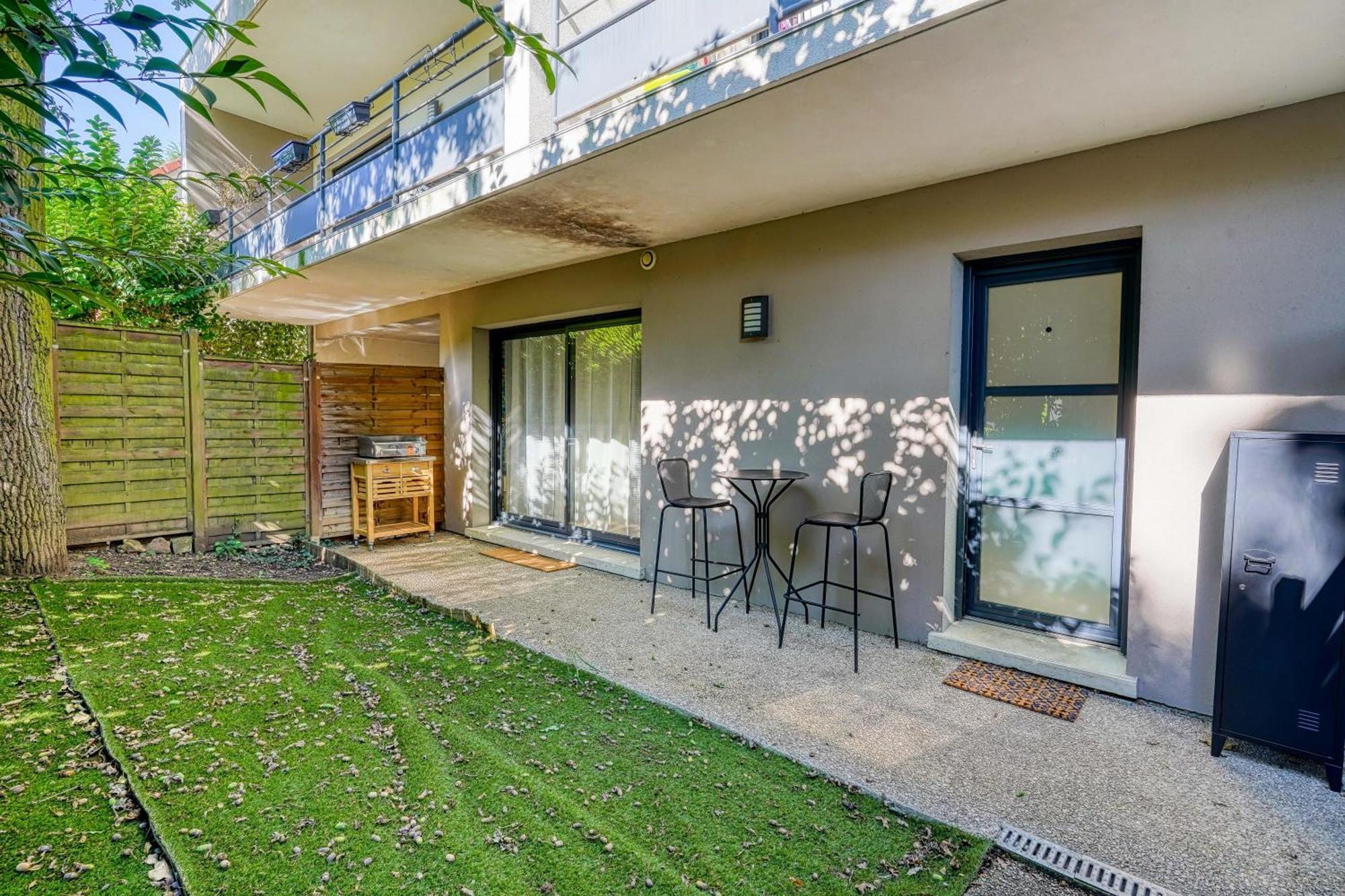 Superbe Studio Avec Terrasse Brunoy Εξωτερικό φωτογραφία